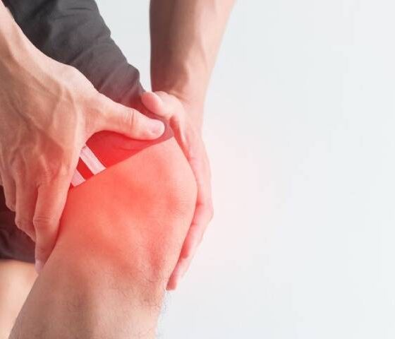 Top 7 Winter Care Tips to Reduce Knee Pain Naturally